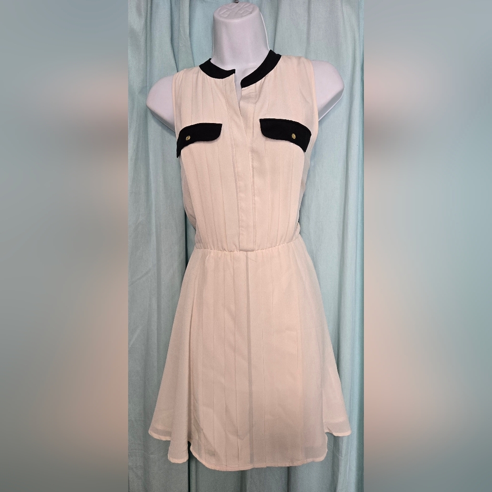 Cream and Black Women's Mini